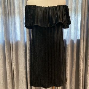 Sanctuary Off-The-Shoulder Ribbed Dress